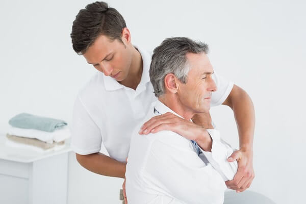 What additional responsibilities does a chiropractic assistant perform