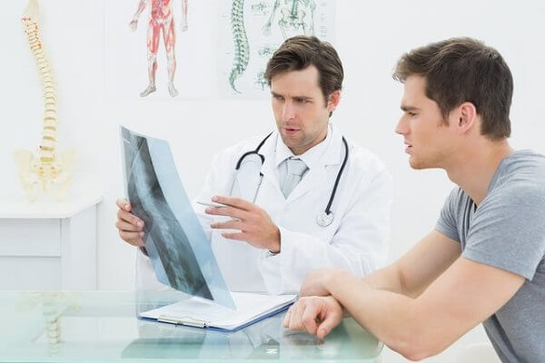 What are the core responsibilities of a chiropractic assistant