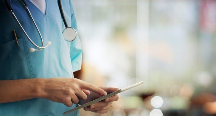 credential a doctor with insurance companies