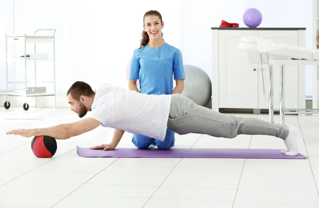 Physical Therapy vs Chiropractor: Choosing What's Best For You