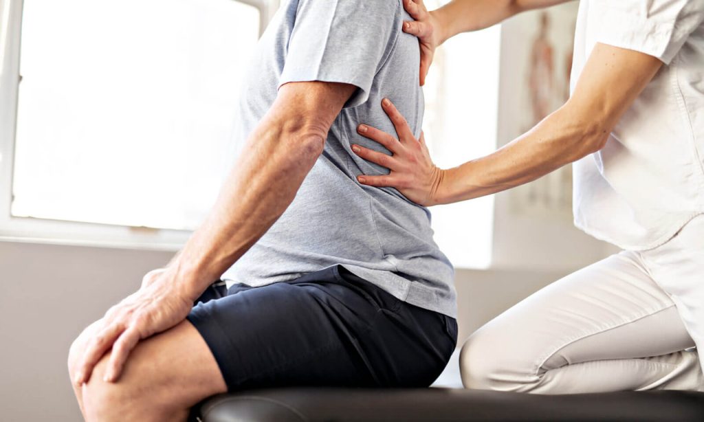 Physical Therapy vs Chiropractor: Which Treatment Suits You?